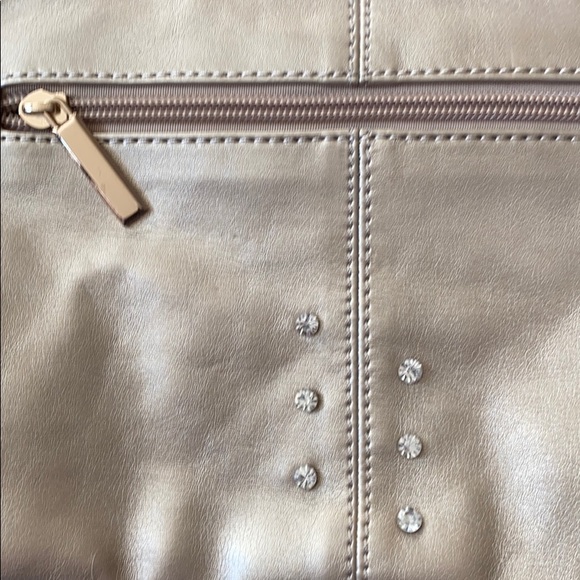 Light Gold Purse With Rhinestones - Picture 4 of 9